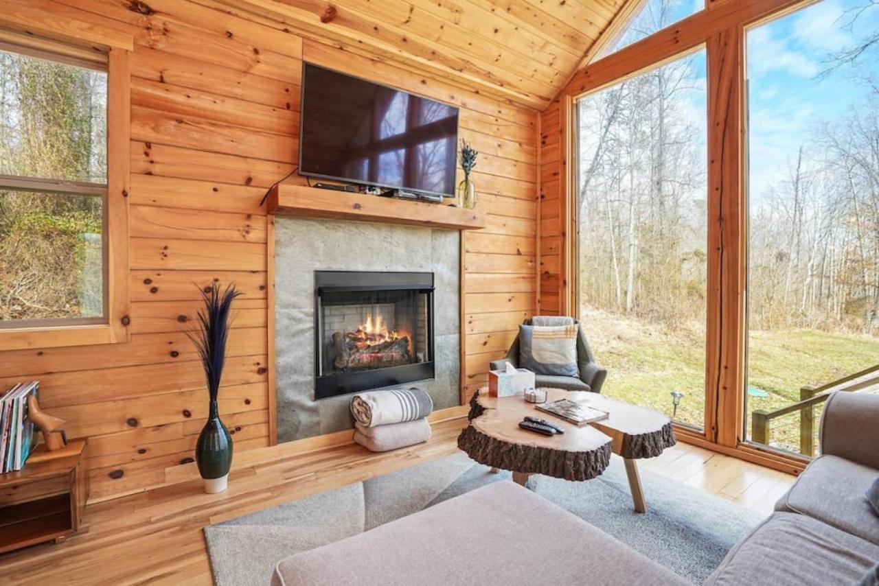 Fern Haven A Modern Take On Hocking Hills Cabins Stella 外观 照片
